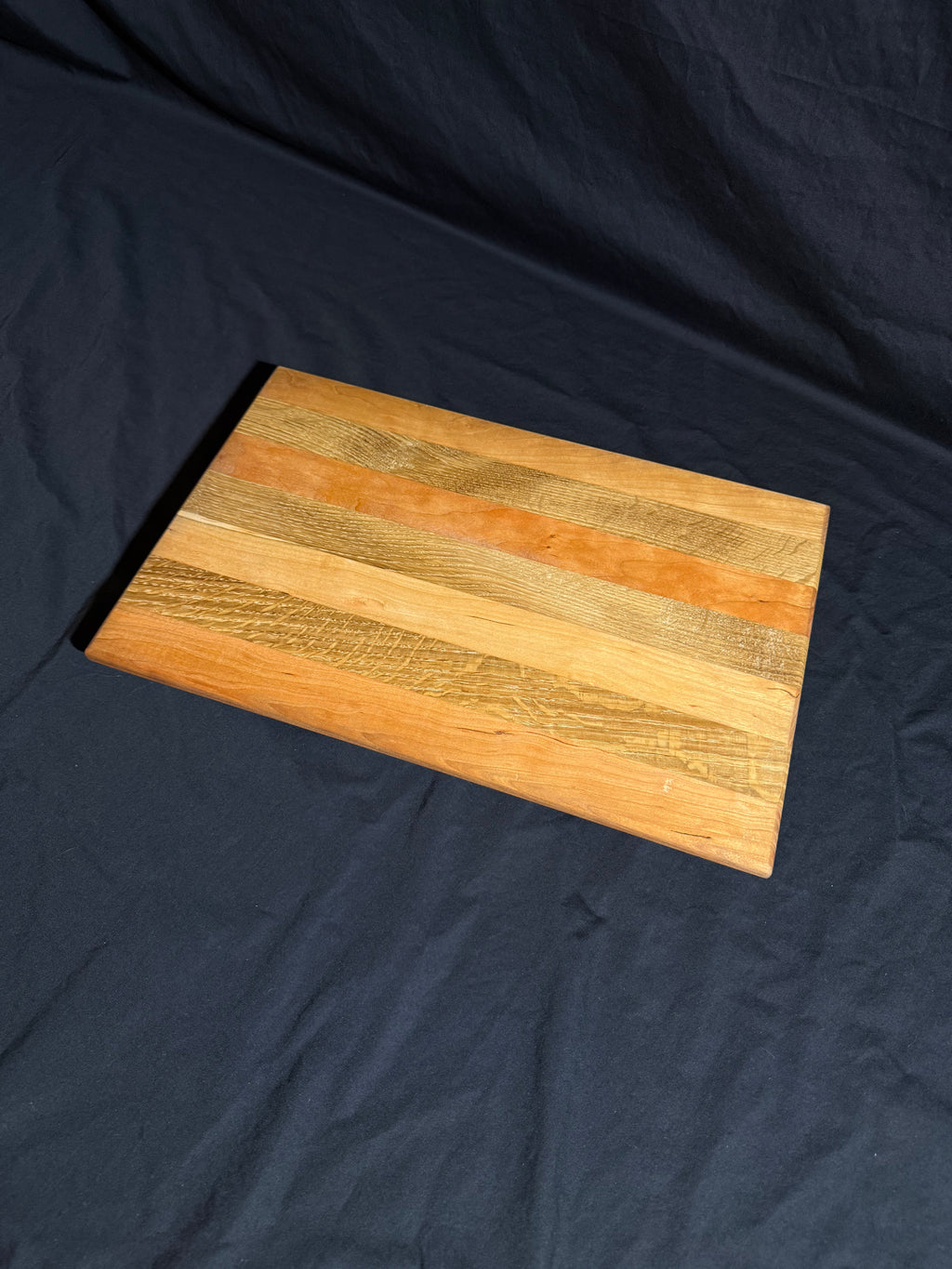 Hardwood Cutting Board 001