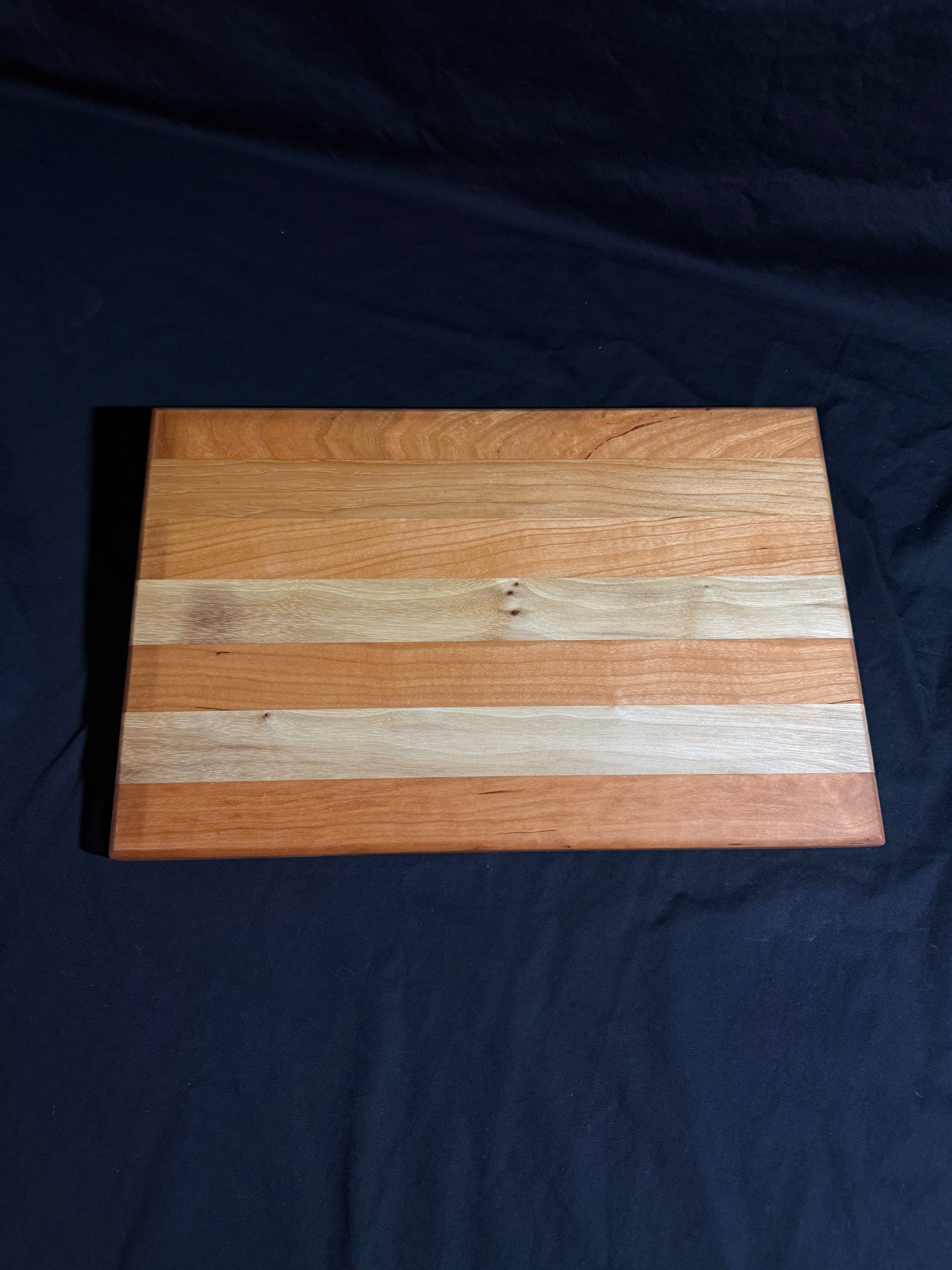 Hardwood Cutting Board 032
