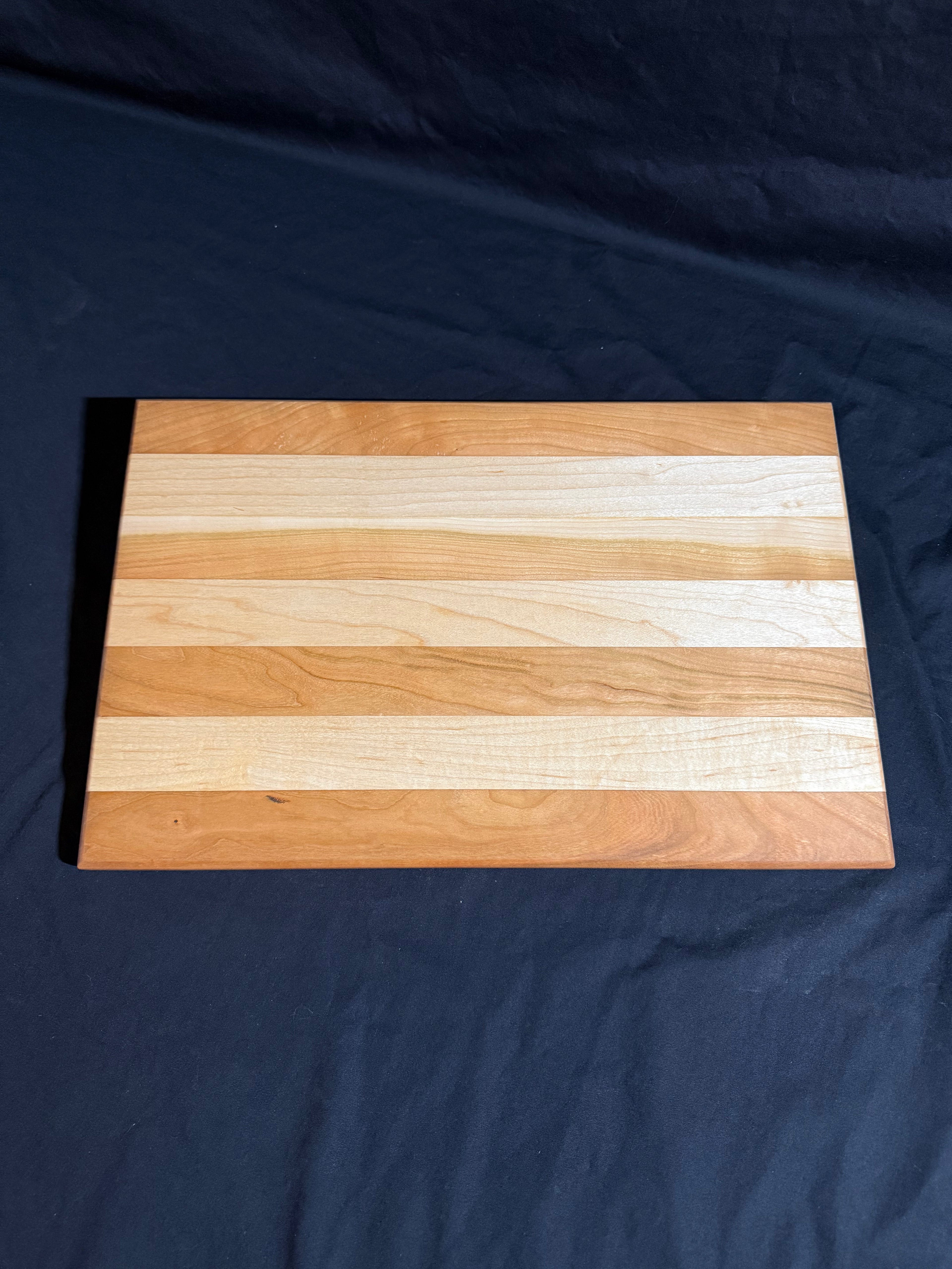 Hardwood Cutting Board 033