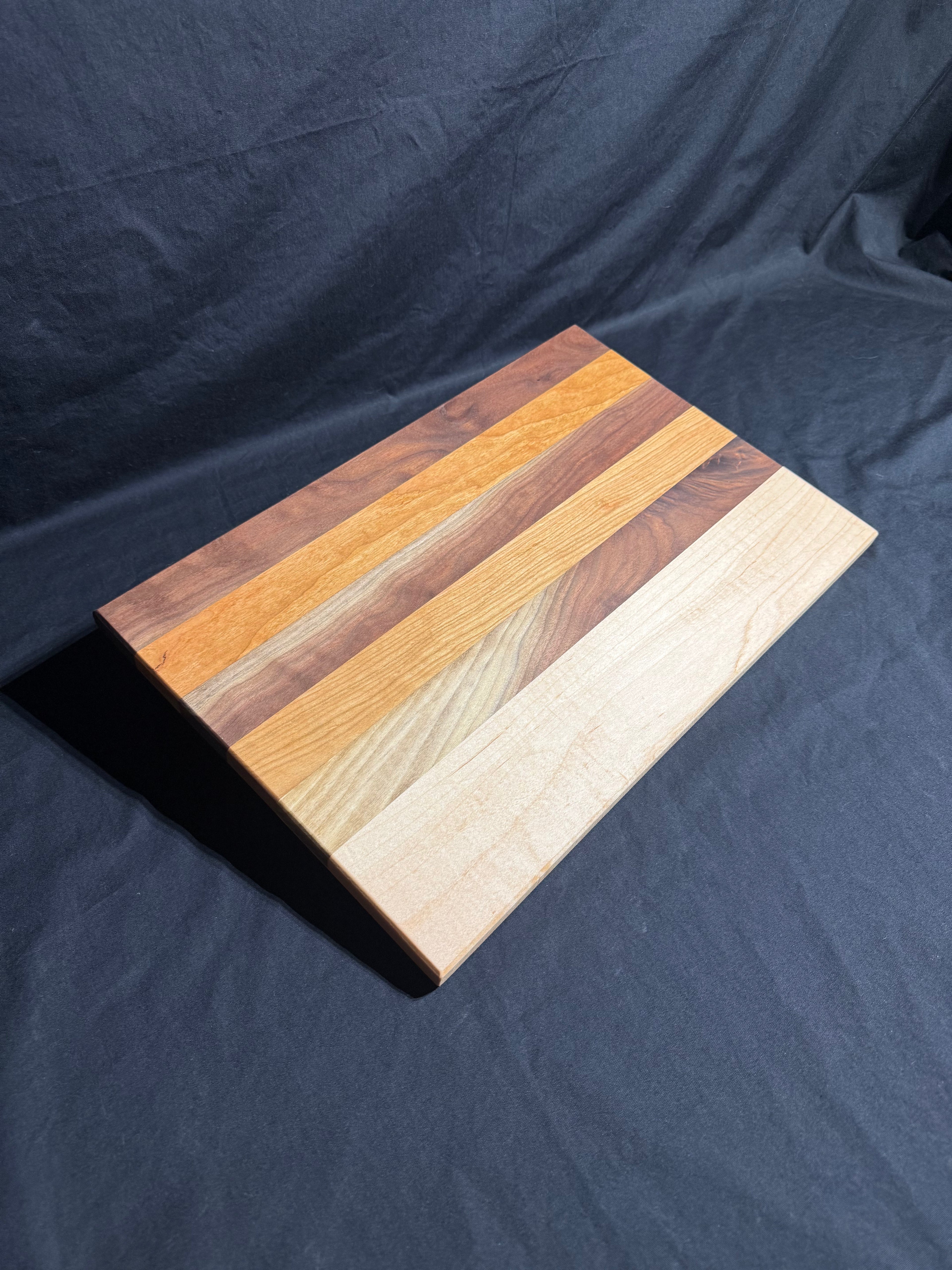 Hardwood Cutting Board 035