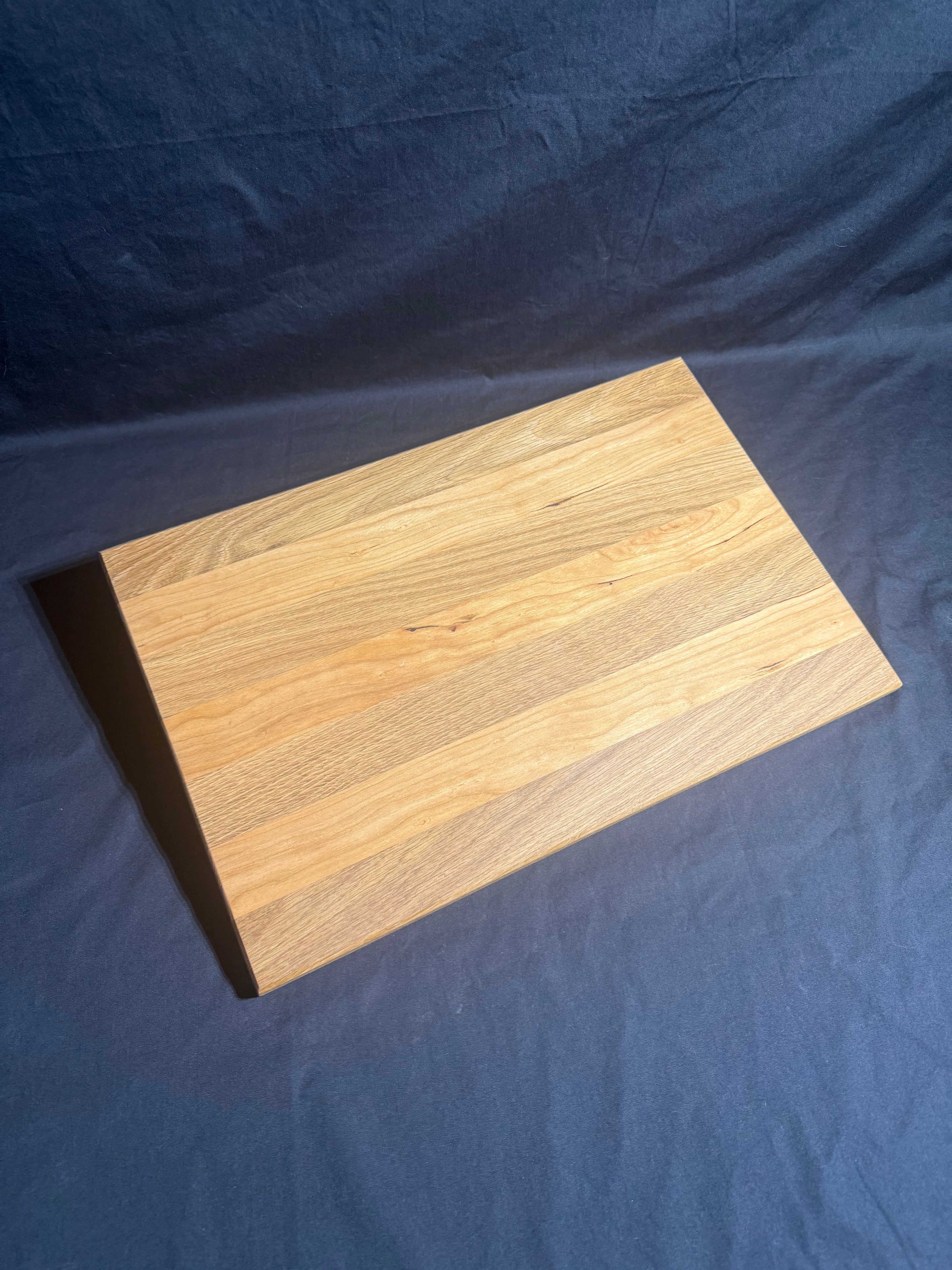 Hardwood Cutting Board 040