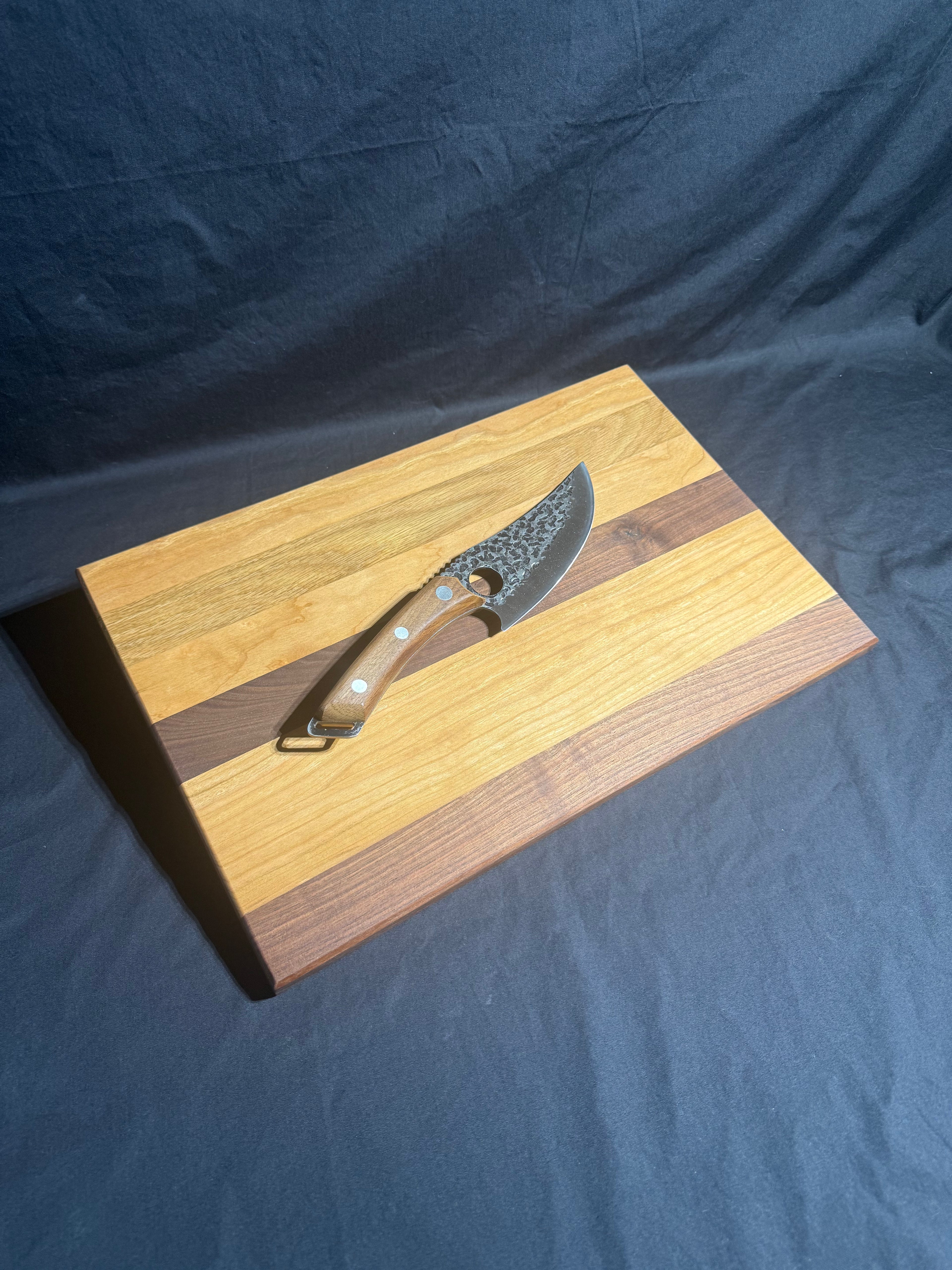 Hardwood Cutting Board 042