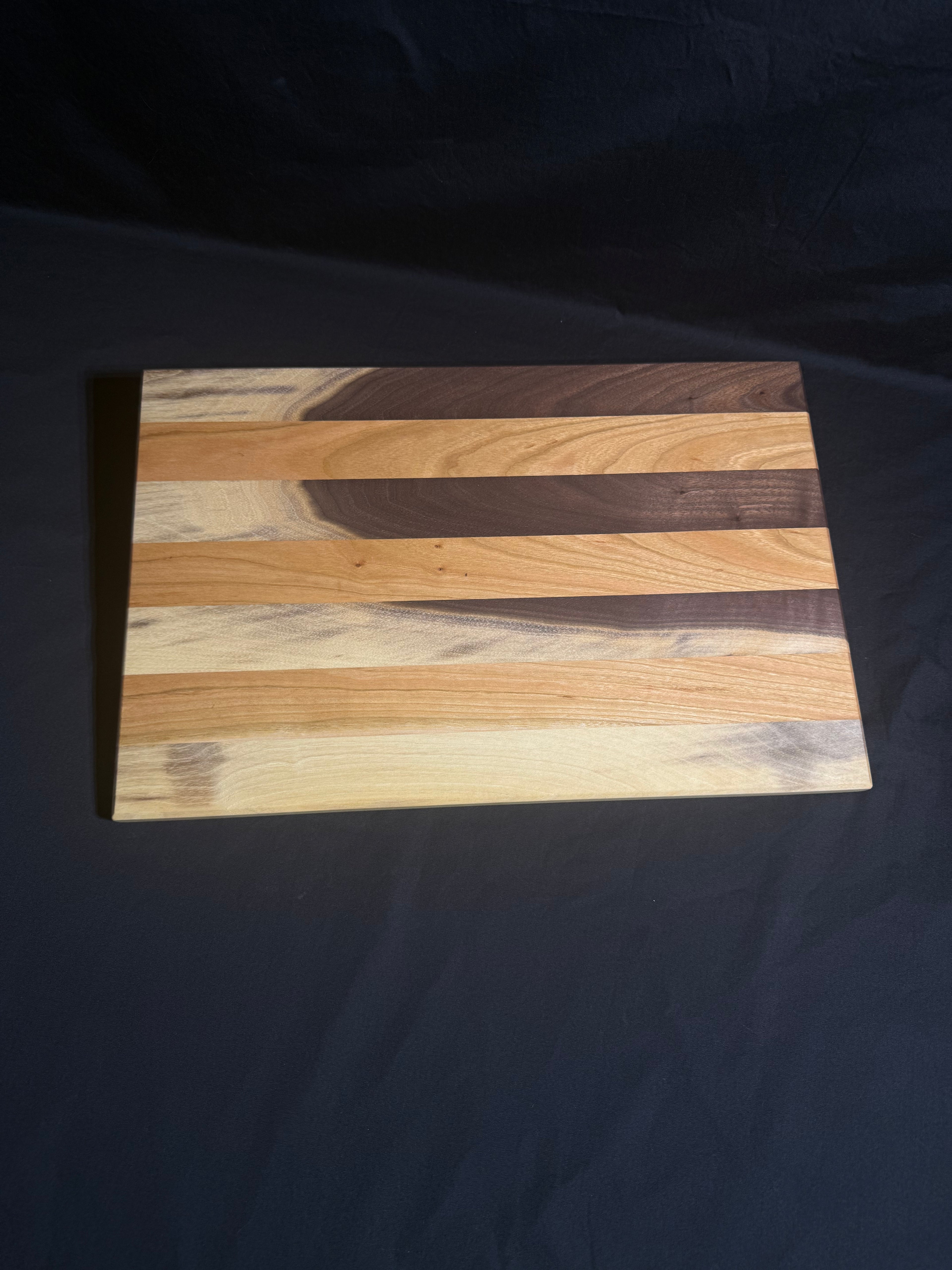 Hardwood Cutting Board 043