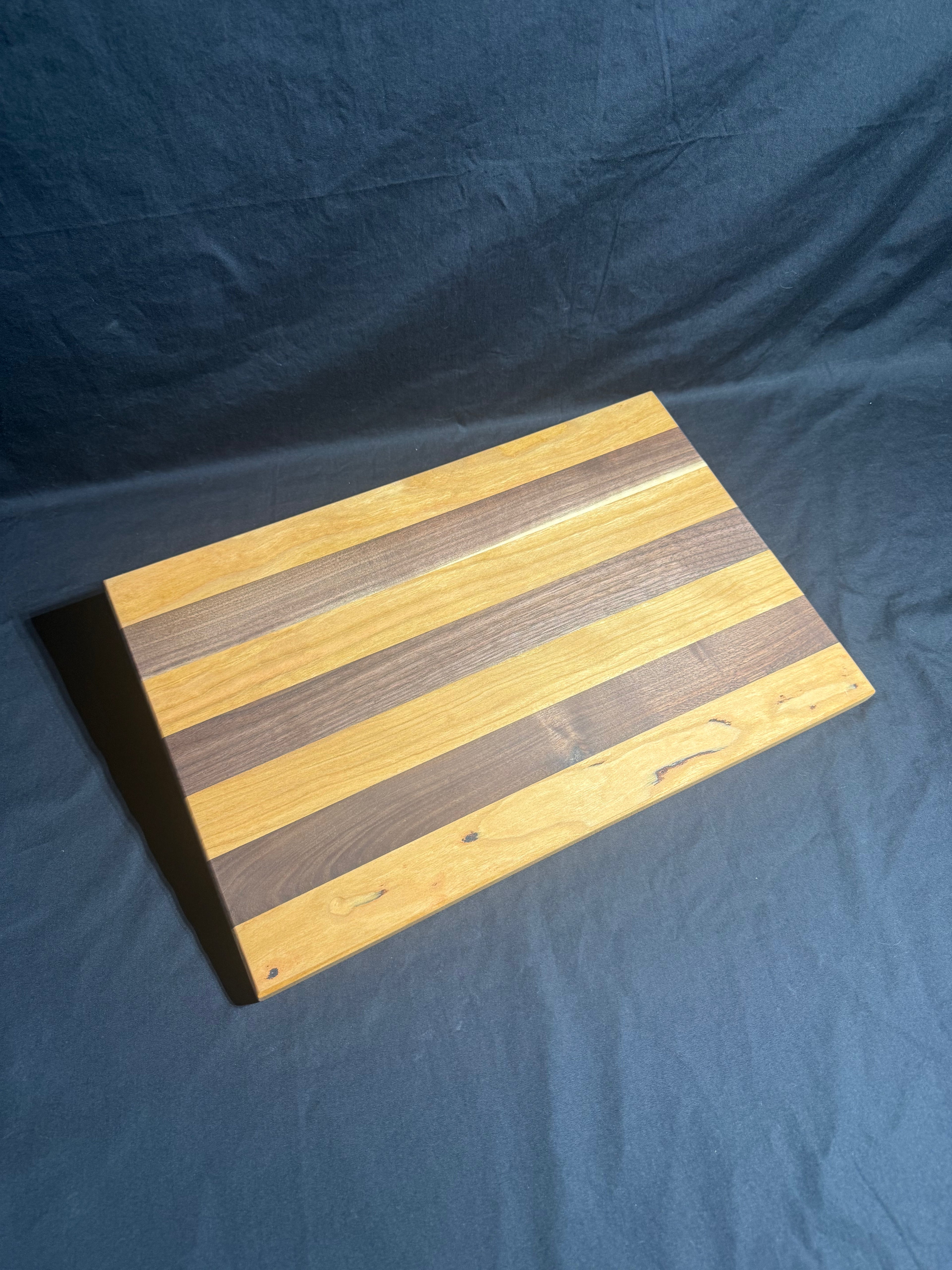 Hardwood Cutting Board 044